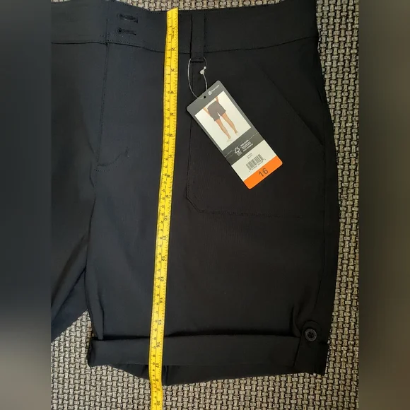 NWT Women's Eddie Bauer Black Rolled Hem Bermuda Shorts, Adjustable, UPF50 - Picture 9 of 9